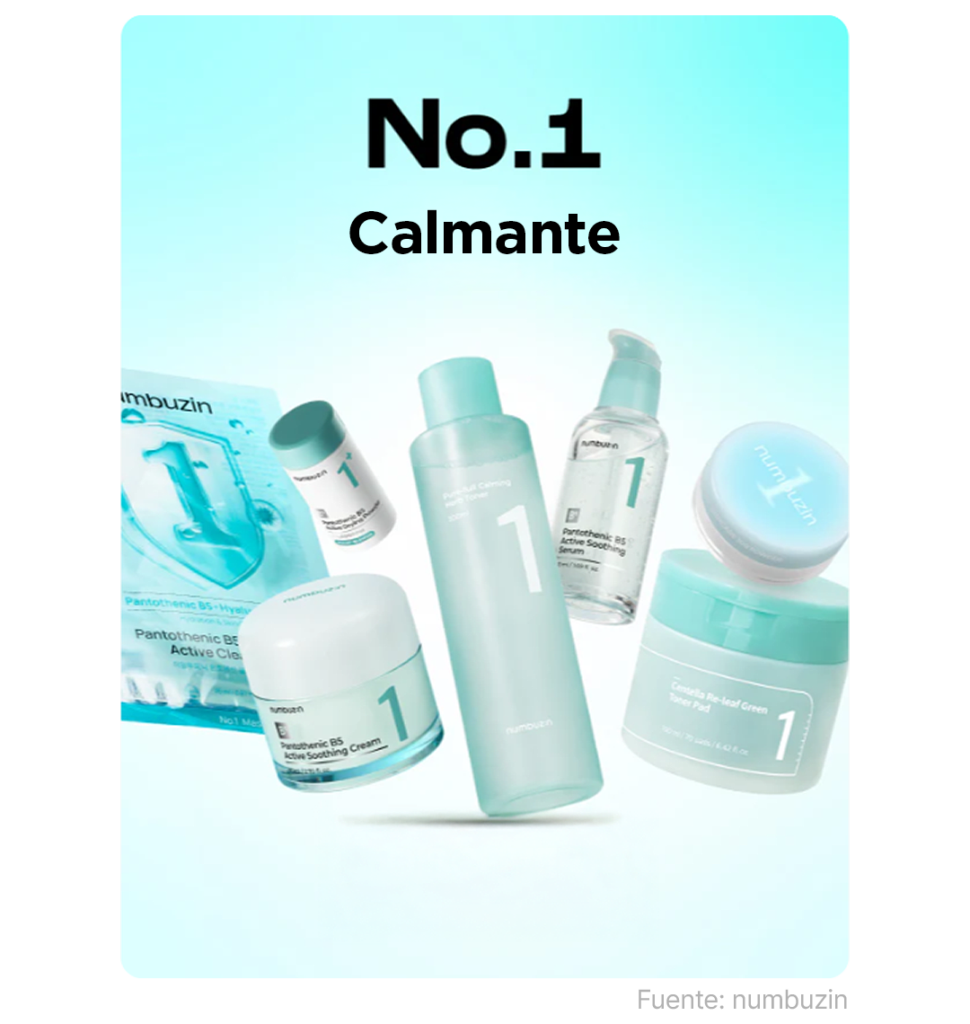 Línea calmante numbuzin No.1 dispuesta sobre un fondo degradado azul verdoso. La imagen muestra tónico, sérum, crema, pads y mascarilla de la línea No.1, diseñada para calmar la piel sensible y reforzar la barrera cutánea, representando una rutina de cuidado de la piel coreana con efecto soothing.