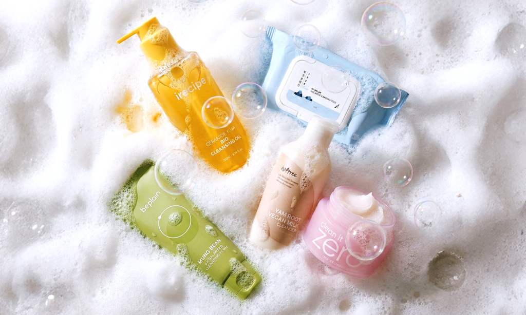 クレンジングオイル、クレンジングティッシュ、クレンジングミルク、クレンジングバーム、そして泡風呂用のクレンジングフォーム