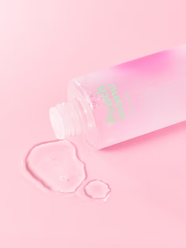 韓国ダイソーのパネル ピーチマヌ グロウトナー。ツヤ肌メイクの土台となる水分補給用トナー。